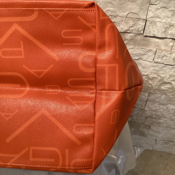 Via Spiga Sport Signature Coated Fabric Tote Bag - Picture 5 of 16